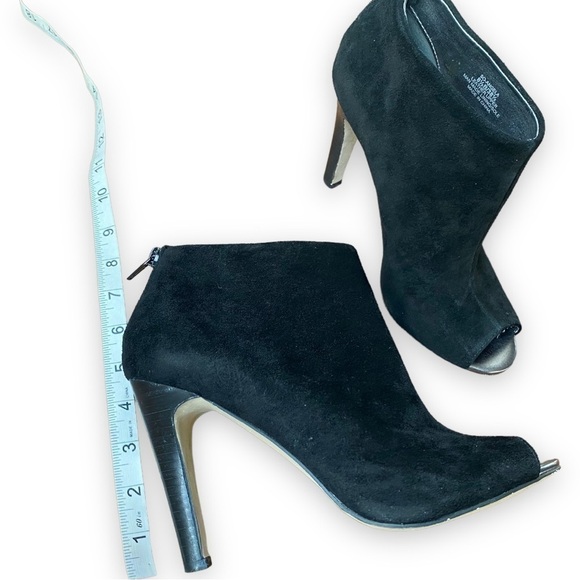 JULIANNE Hough for Sole Society Angela Black Suede Peep Toe Booties - Picture 12 of 16